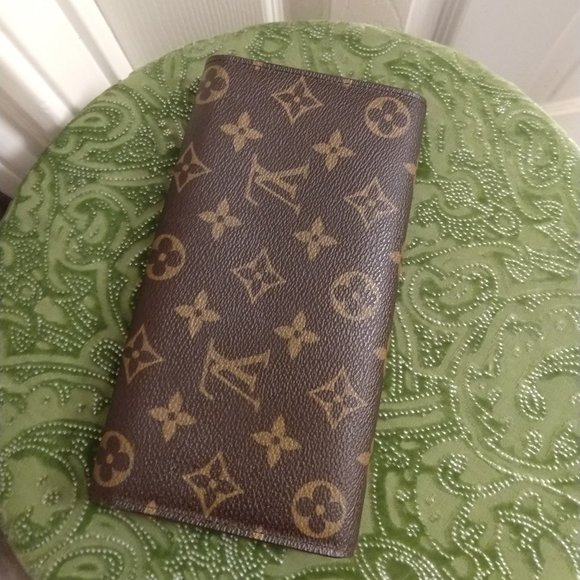 Louis Vuitton Sarah Monogram Wallet - Picture 4 of 16